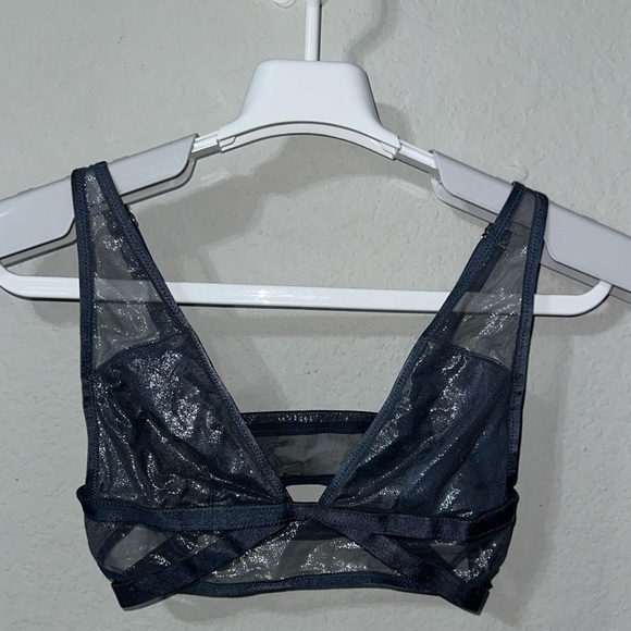 Victorias Secret Sheer‎ Shimmer Bra Small - Picture 1 of 6